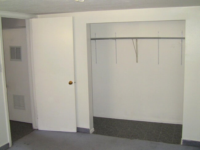 Photo - 642 E Browning Ave
