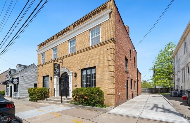 Building Photo - 12900 Madison Ave Unit 2 Rental