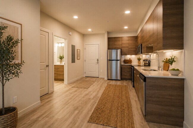 Hewitt - Kitchen/Entry
