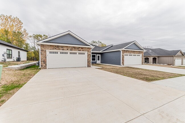 Photo - Please View 3D Virtual Walk-Through Before Scheduling a Showing