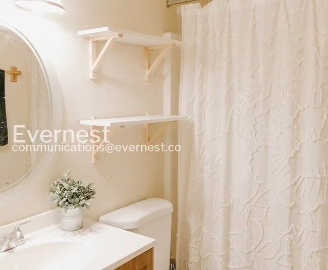 Photo - 3-Bed/2-Bath Townhome in Salemtown/Available Soon!