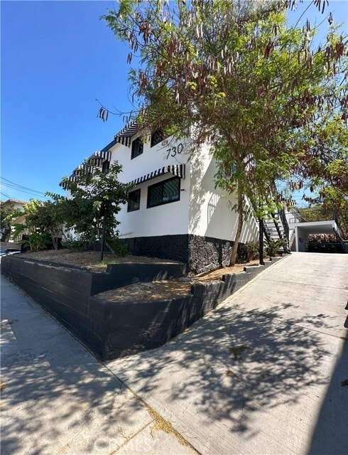 Building Photo - 730 Via Altamira