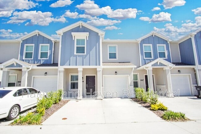 Building Photo - 2537 Skyline Lp