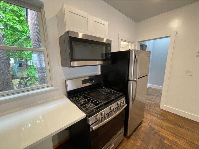 Photo - 103 Renwick St Apartments Unit 2nd Floor