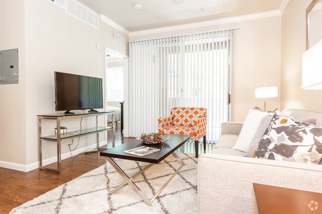 1BR,1BA-The Bandon