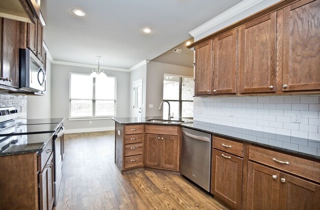 Photo - 201 Alder St