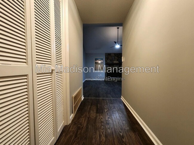 Photo - 1531 Marcy Cir