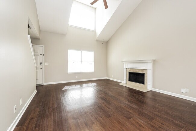 Photo - 1504 Holden Ct