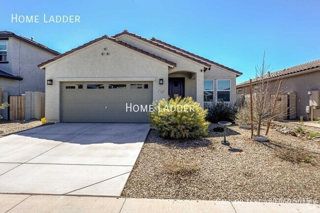 Building Photo - Modern 4 Bedroom, 2 Bath Surprise Home - C...