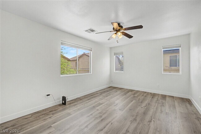 Photo - 8168 New Leaf Ave