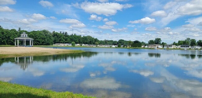 Photo - 415 Deerfield Ln