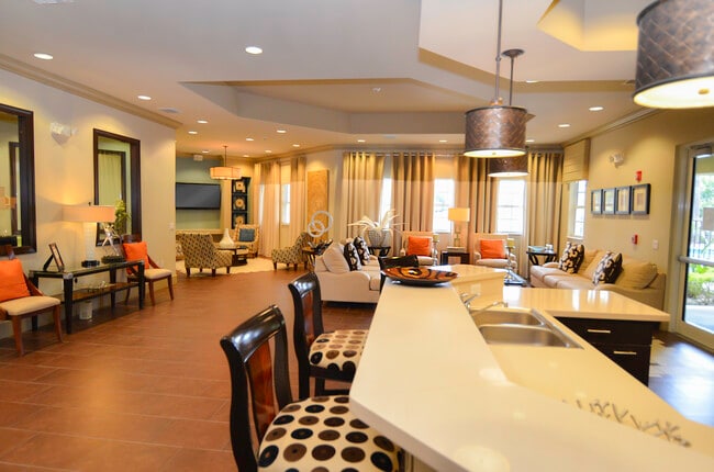 Photo - 10X Wellington Club