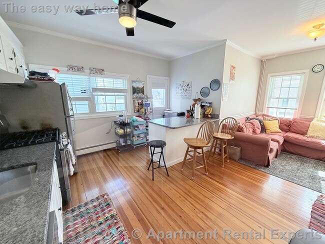 Photo - 519 Main St Unit #1