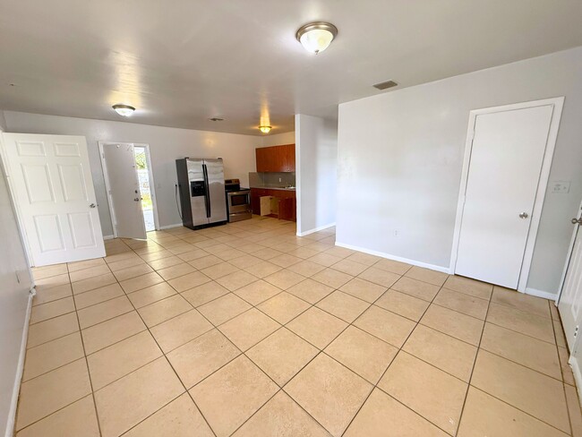 Photo - 1045 Curtiss Dr