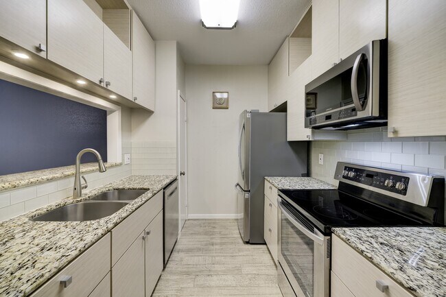 Photo - 9800 Pagewood Ln Unit 3402