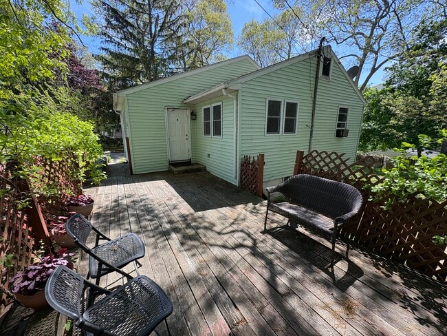 Photo - 4 Seawanhaka Ave