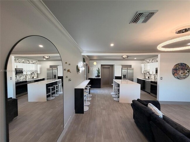 Photo - 1532 N Andrews Ave