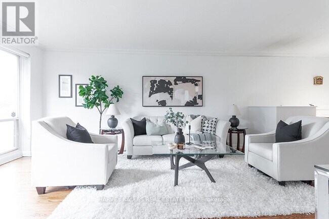 Photo - 135 Combe Ave