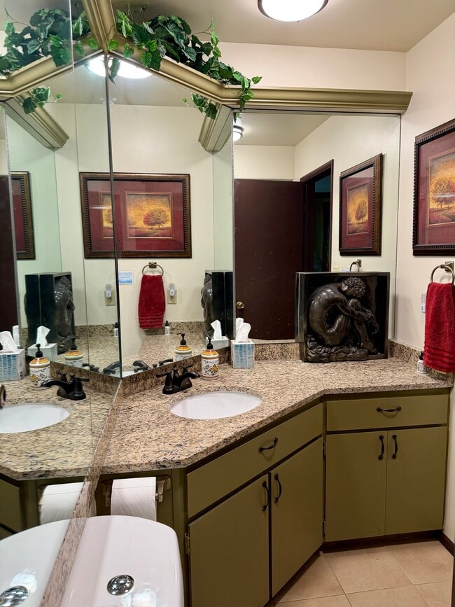 Photo - 5058 Three Fountains Cir