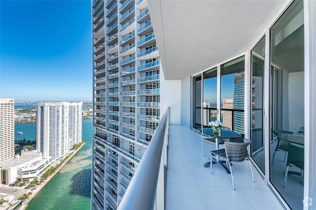 Building Photo - 475 Brickell Ave Unit 4514 Rental