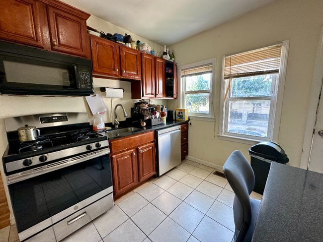 Photo - 30 Linden St