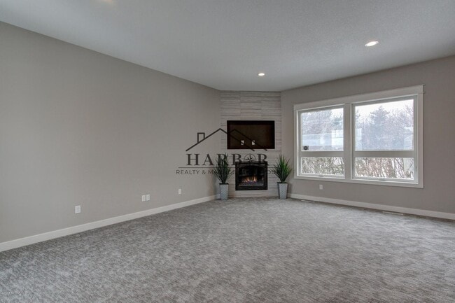 Photo - 2049 Kerry Dr NE