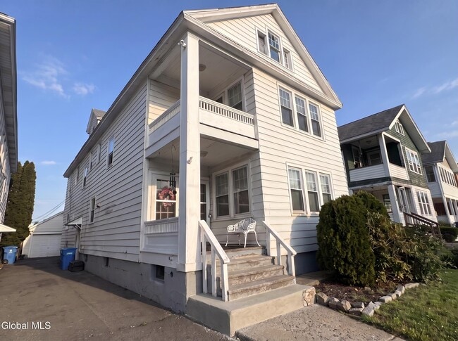 Building Photo - 7 Edison Ave Unit 1