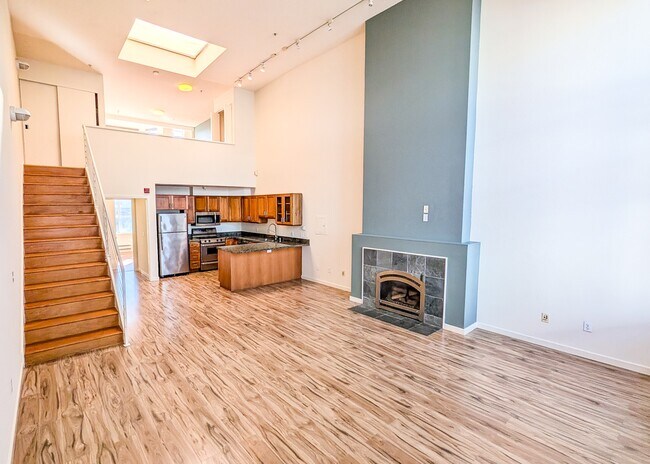 Photo - 950 Harrison St