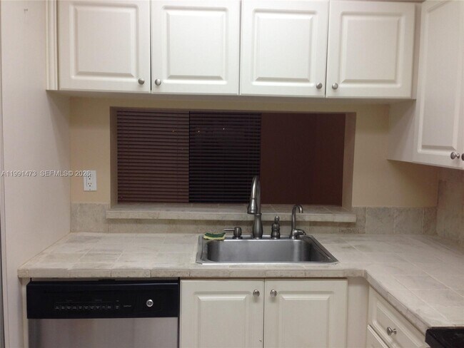 Photo - 11790 SW 18th St Unit 413-3