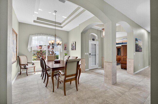 Photo - 8 Collinson Ct