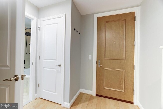 Photo - 11990 Market St Unidad 808