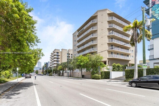 Photo - 102 SW 6th Ave Condo Unit 406