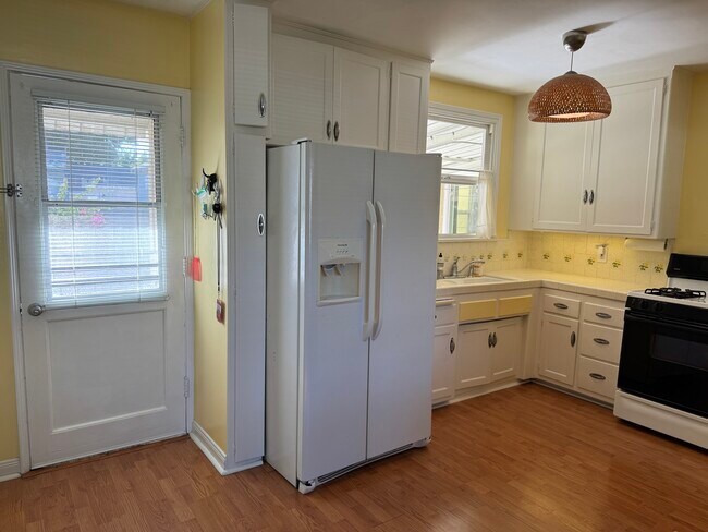 Photo - 7451 Wish Ave Casa