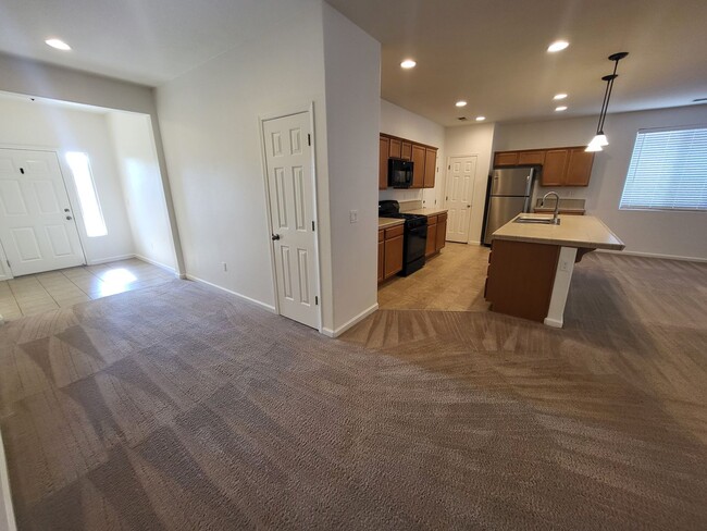 Photo - 141 Catlin St