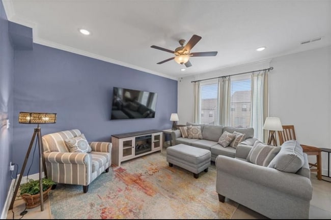 7377 Grand Slam St