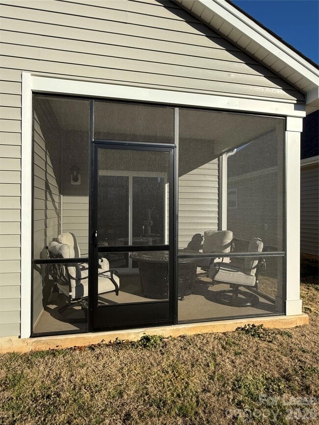 Photo - 1421 6th St NE