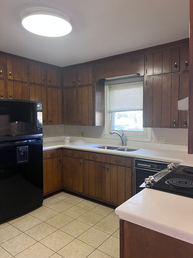 3610 Edgefield Rd