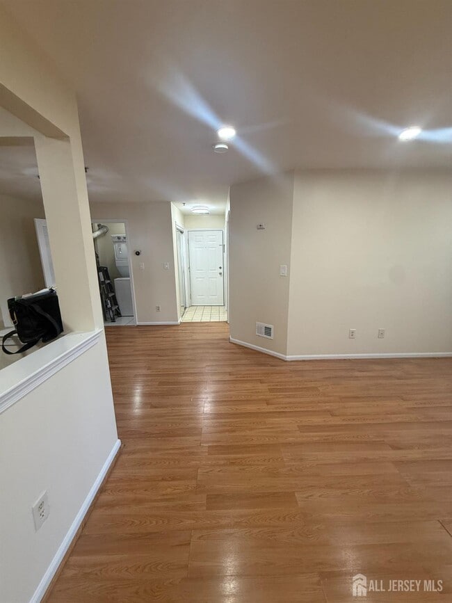 Photo - 828 Waterford Dr