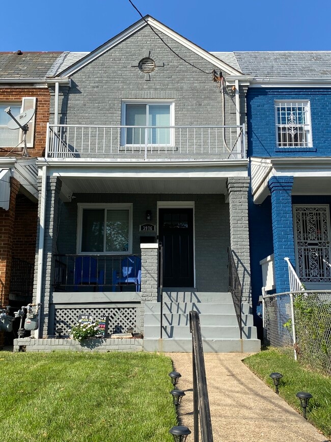 3976 East Capitol Street Northeast