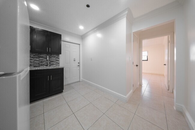 Photo - 3219 SW 141st Ave Unit # 1