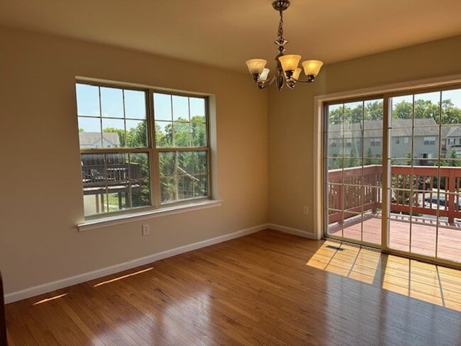 Photo - 6443 Creekbend Dr