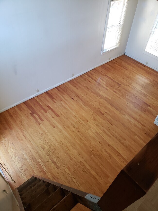 Photo - 1926 Channing Way Unidad Half