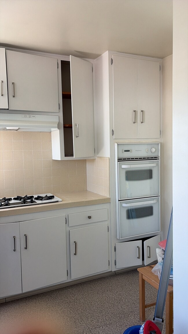 Photo - 1286 W 36th St Unidad 4