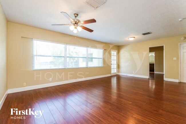 Photo - 630 N Lakemont Ave