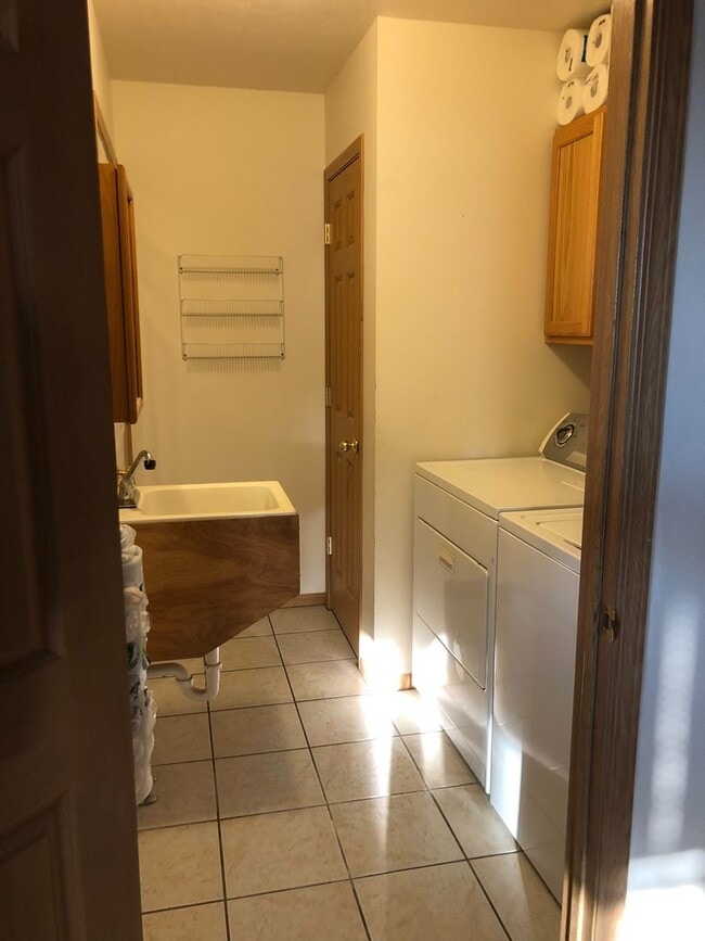 Photo - 170 Latigo Dr