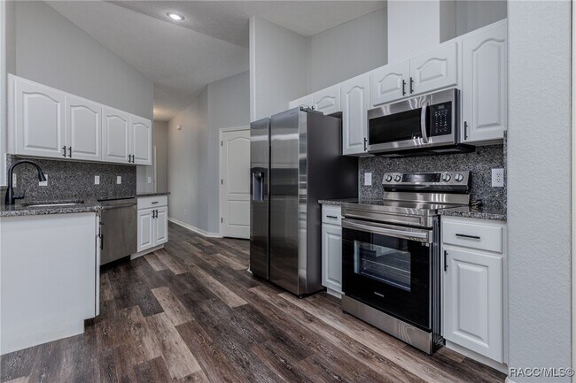 Photo - 320 N Fresno Ave Casa