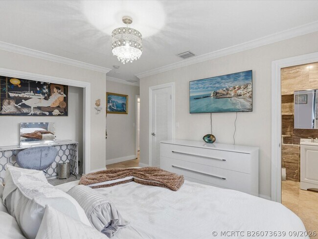 707 SW 3rd Ave