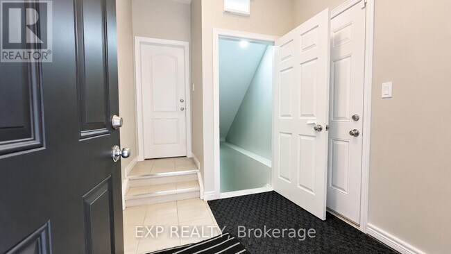 Photo - 154 Tartan Ave.