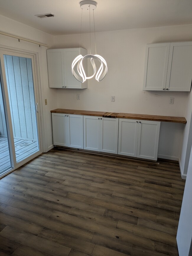 Photo - 108 Burwash Ave