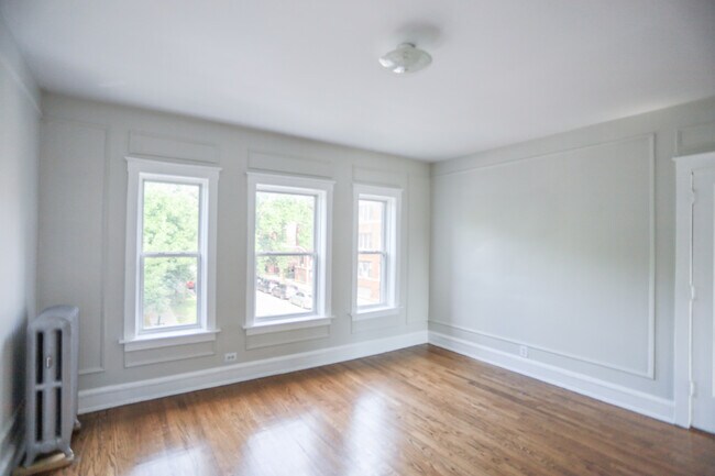 Photo - 2659 N Spaulding Ave Unidad 222